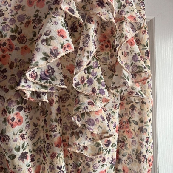 Floral cute top size S/XS - Picture 3 of 9